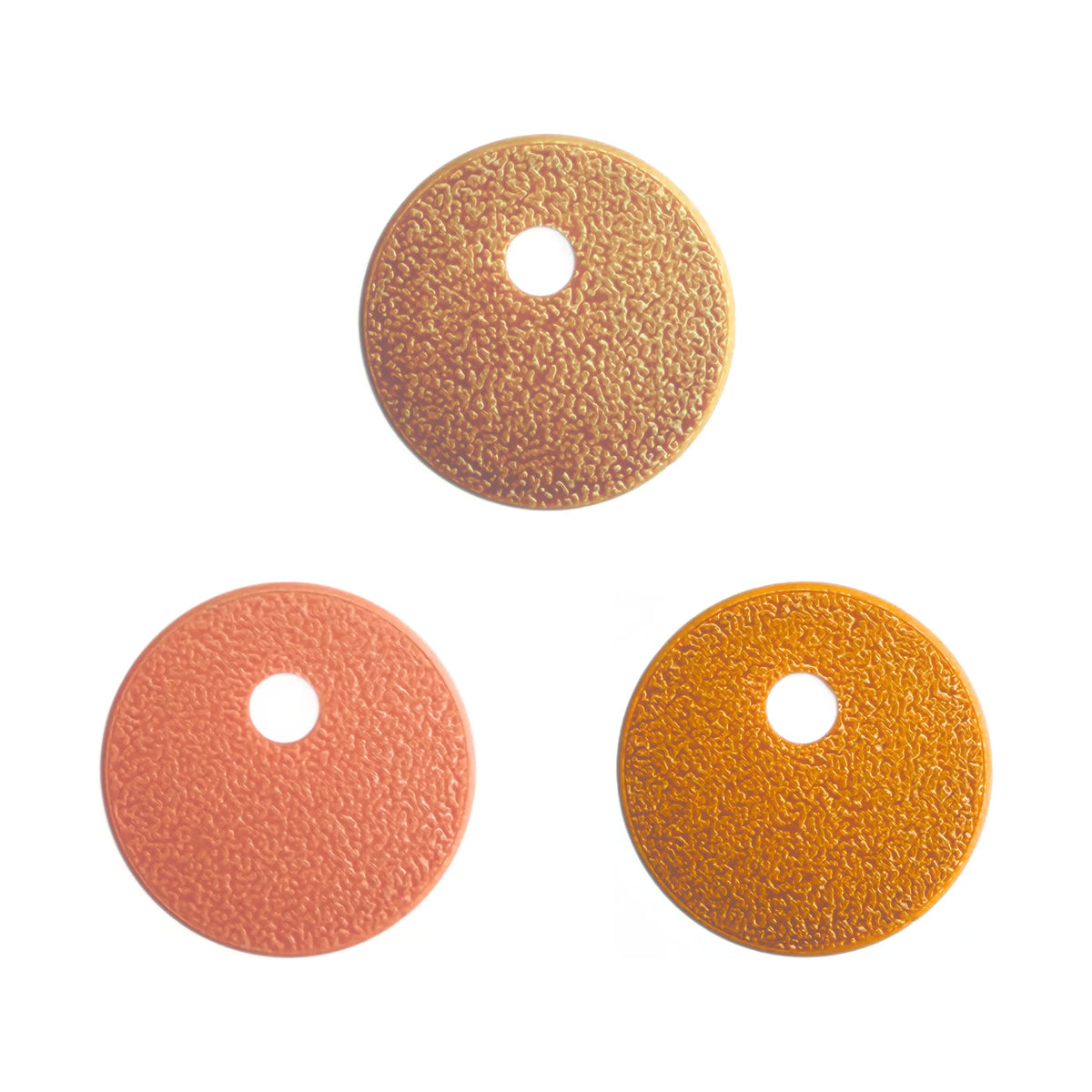 Les trois couleurs du Pack peaux claires pour capteur FreeStyle Libre 3 : beige rosé, beige foncé et marron clair